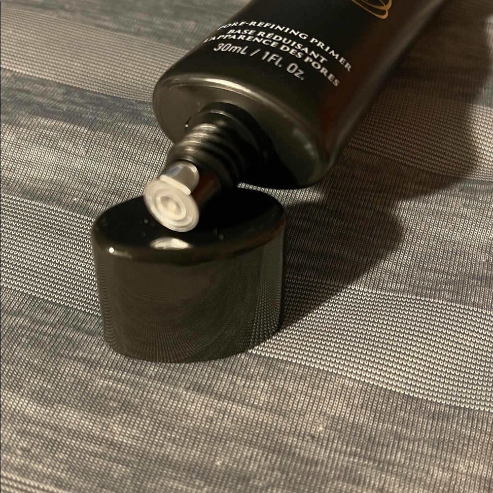 KVD Lock-It Pore-Refining Primer - Picture 5 of 5